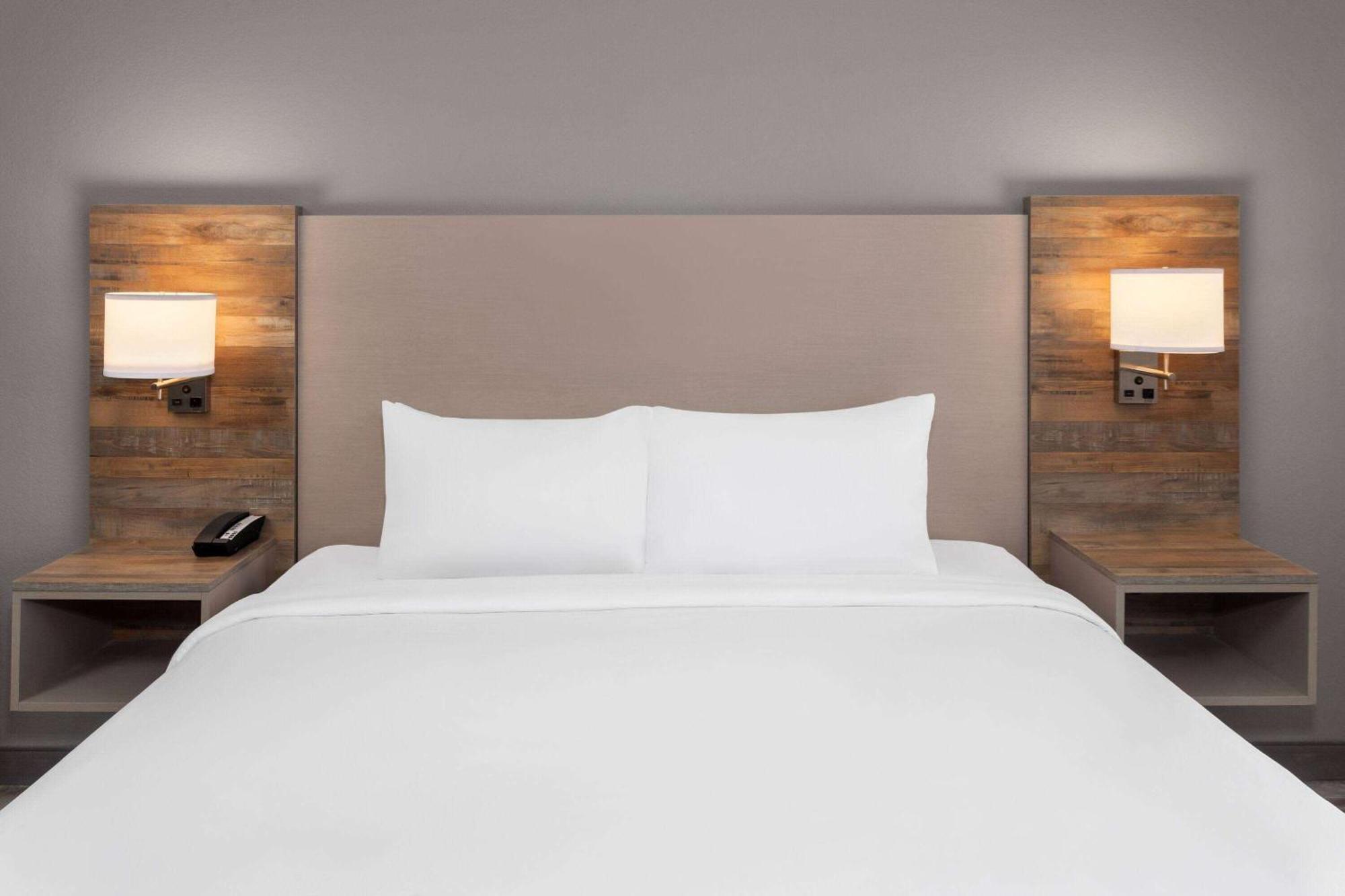 Links Bos Landen Hotel & Spa Of Pella, Trademark By Wyndham Exterior foto