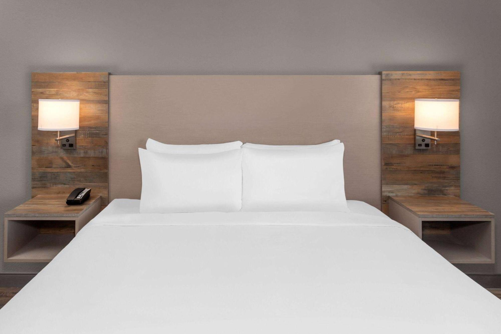 Links Bos Landen Hotel & Spa Of Pella, Trademark By Wyndham Exterior foto